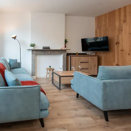 The Break Your Cozy Coastal Escape And Free Parking Appartement *
